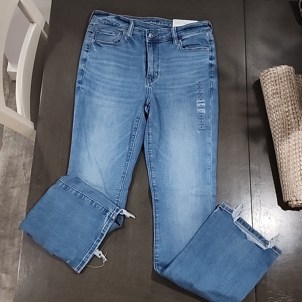 Brand new American Eagle kickboot jeans.